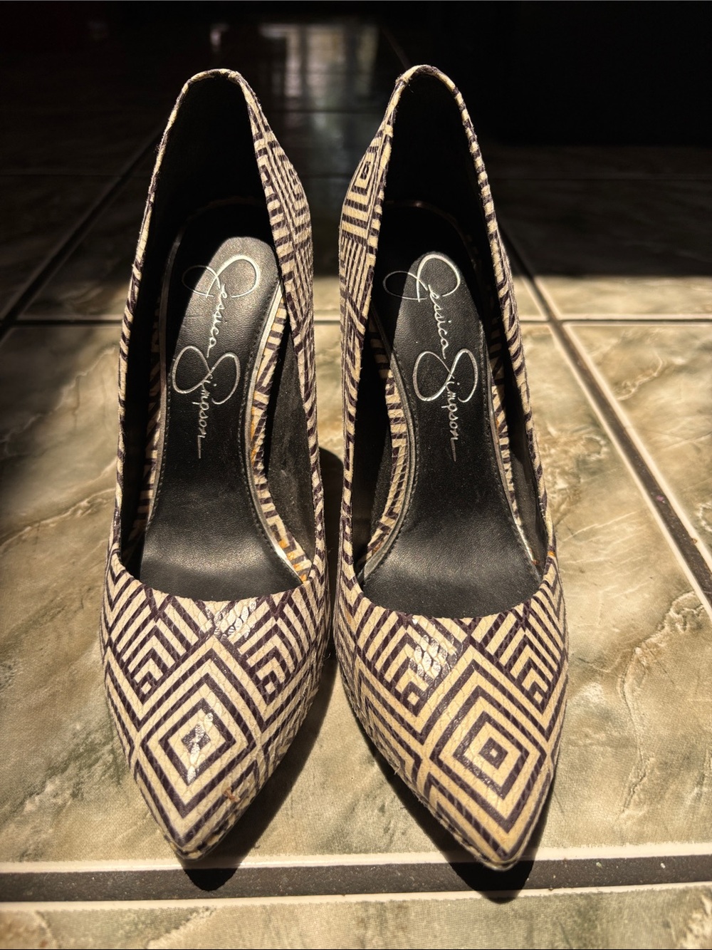 Jessica Simpson Black and Cream Geometric Pointed Pumps